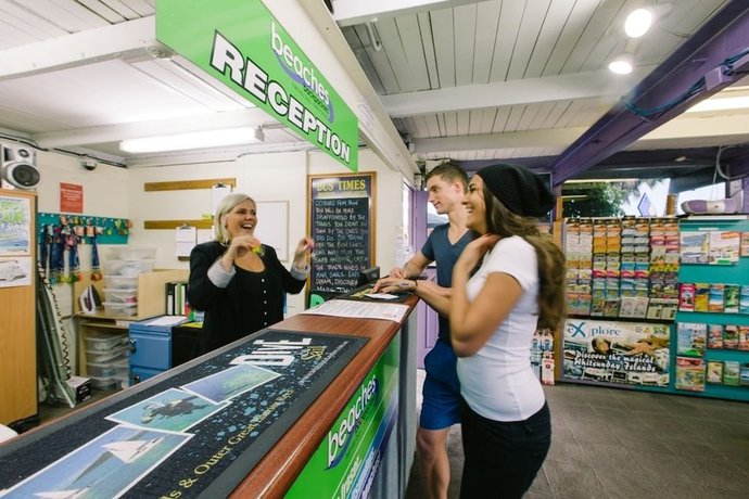 Imagen de los interiores del Hotel Beaches Backpackers Airlie Beach - Hostel. Foto 10