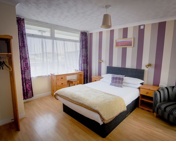 Imagen de la habitación del Hotel Beaches Chalets. Foto 5