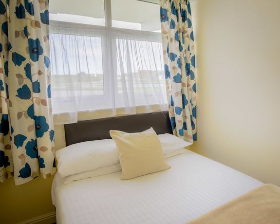 Imagen de la habitación del Hotel Beaches Chalets. Foto 9