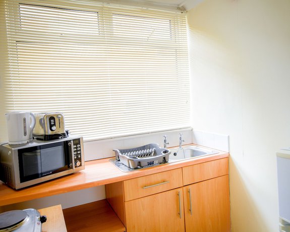 Imagen de la habitación del Hotel Beaches Chalets. Foto 17