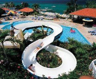 Imagen de la piscina del Hotel Beaches Ocho Rios Resort & Golf Club. Foto 6
