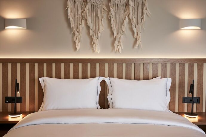 Imagen general del Hotel Beachfront Alassa Villas w Private Pools Complex. Foto 4