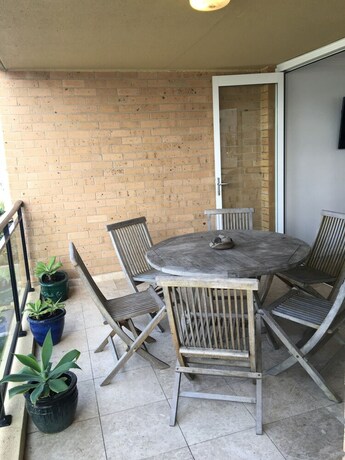 Imagen de la habitación del Hotel Beachfront On Golden Mile. Foto 18