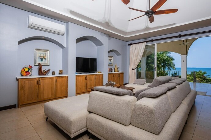 Imagen general del Hotel Beachfront Potrero Nice 7-br Villa Chef Included - Casa Royal. Foto 11