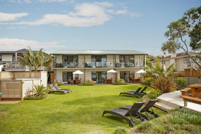 Imagen de los exteriores del Hotel Beachfront Resort, Whitianga. Foto 4