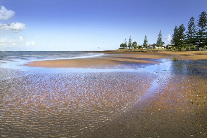 Imagen de los exteriores del Hotel Beachfront Studio and Private Pool. Foto 18