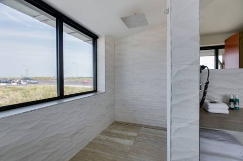 Imagen de la habitación del Hotel Beachhouse. Foto 5