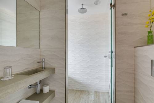 Imagen de la habitación del Hotel Beachhouse. Foto 11