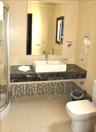 Imagen de la habitación del Hotel Beachsafari Resort. Foto 5