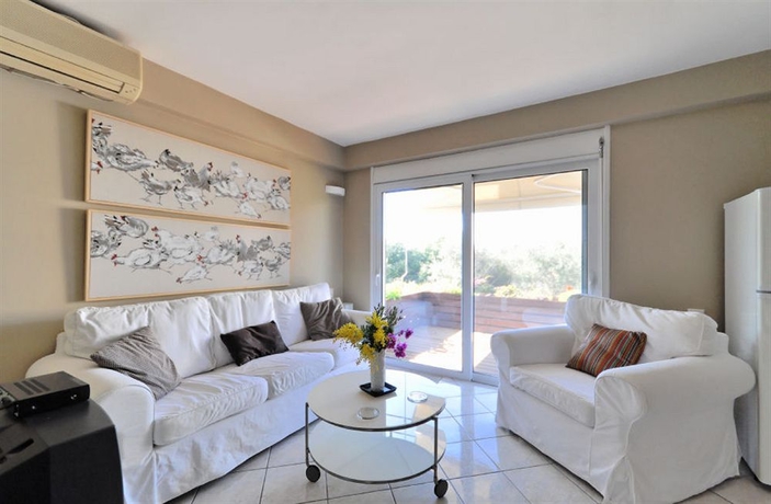 Imagen de los interiores del Hotel Beachside Bungalows. Foto 15
