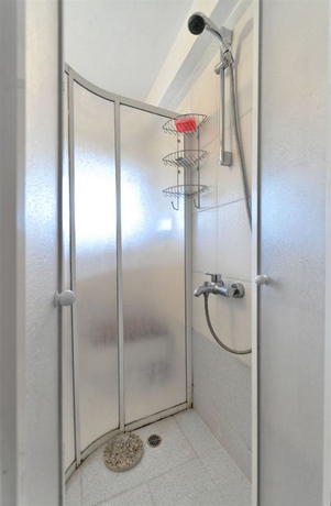 Imagen de la habitación del Hotel Beachside Bungalows. Foto 9