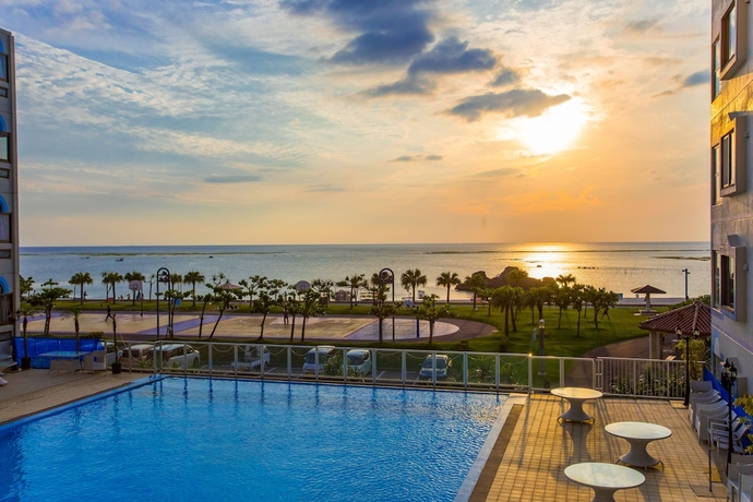 Imagen de la piscina del Hotel Beachside Condominium. Foto 14