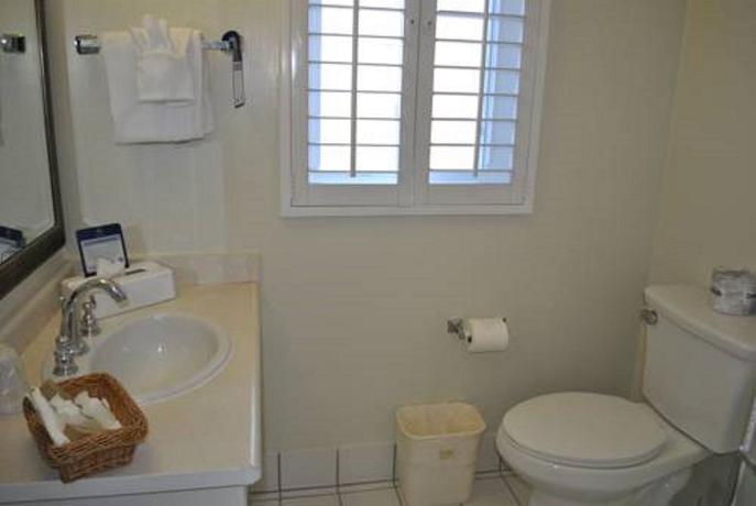 Imagen de la habitación del Hotel Beachside Inn, Santa Barbara. Foto 3
