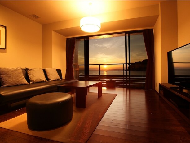 Imagen de la habitación del Hotel Beachside Onsen Resort Umi. Foto 28