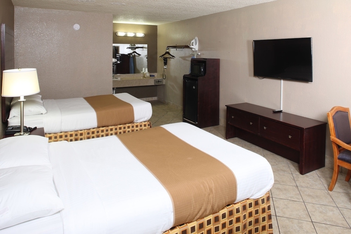 Imagen de la habitación del Hotel Beachside Resort. Foto 9