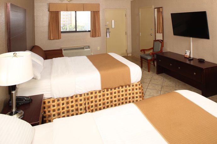 Imagen de la habitación del Hotel Beachside Resort. Foto 14