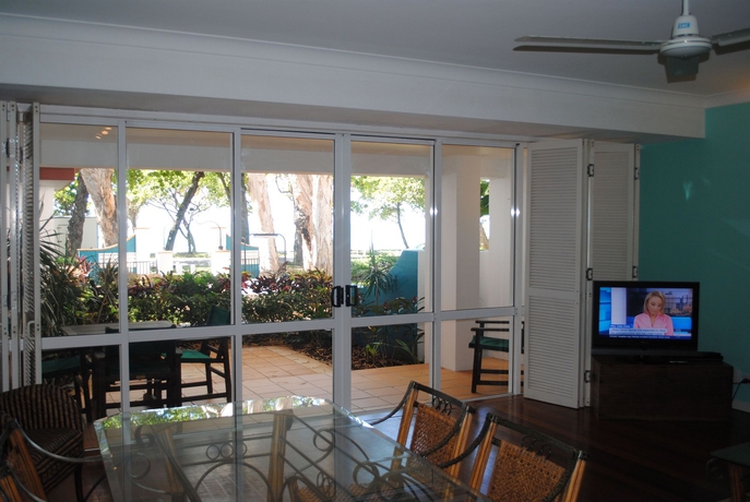 Imagen de los interiores del Hotel Beachview Apartments At Villa Paradiso. Foto 12