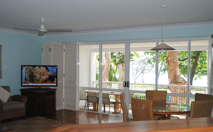 Imagen de los interiores del Hotel Beachview Apartments At Villa Paradiso. Foto 14