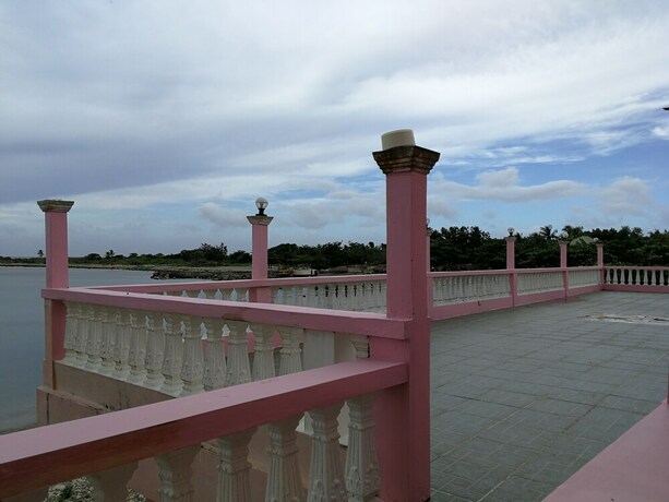 Imagen general del Hotel Beachview Pink Lodge. Foto 16