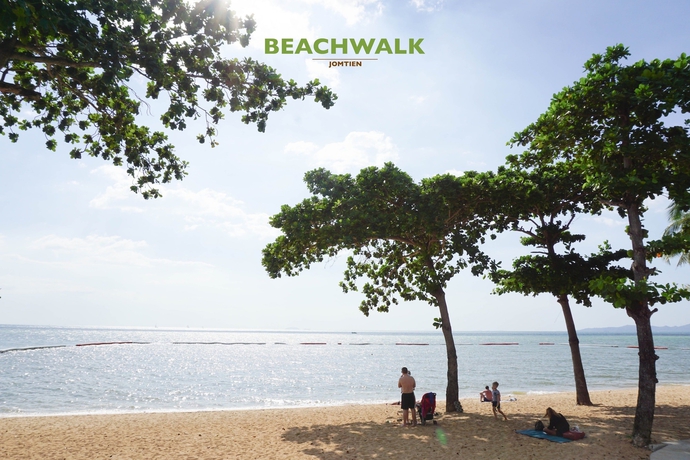 Imagen de los exteriores del Hotel Beachwalk Jomtien. Foto 19