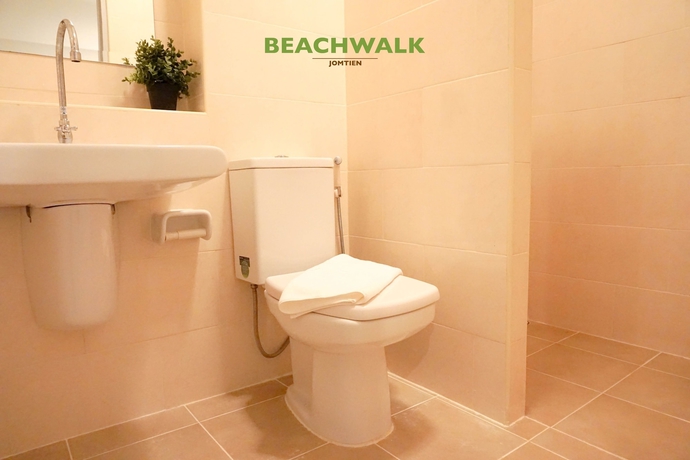 Imagen de la habitación del Hotel Beachwalk Jomtien. Foto 12