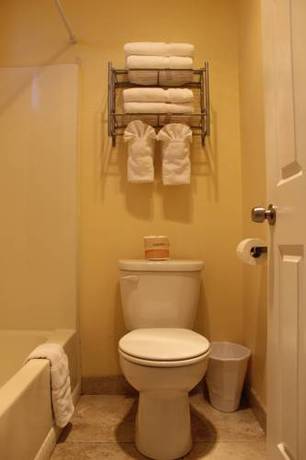 Imagen de la habitación del Hotel Beachway Inn. Foto 3
