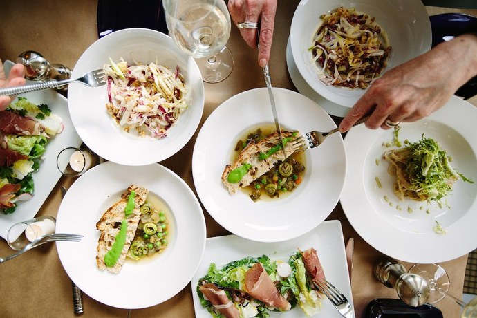 Imagen del bar/restaurante del Hotel Beacon Hill. Foto 2