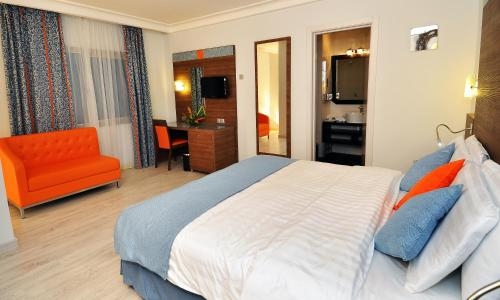 Imagen de la habitación del Hotel Bénin Royal Hôtel. Foto 9