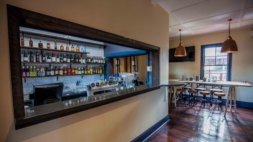 Imagen del bar/restaurante del Hotel Beadon Bay. Foto 8