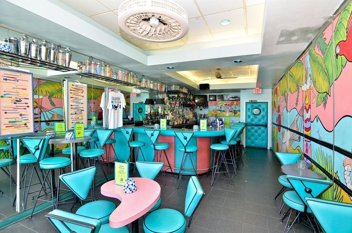 Imagen del bar/restaurante del Hotel Beal House Fort Walton Beach, Tapestry Collection By Hilton. Foto 5