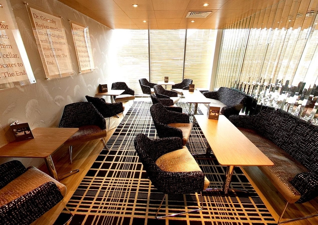 Imagen de los interiores del Hotel Beales Hotel Hatfield. Foto 18