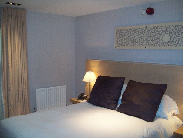 Imagen de la habitación del Hotel Beales Hotel Hatfield. Foto 13
