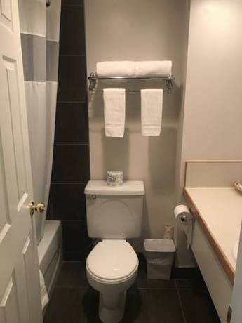 Imagen de la habitación del Hotel Bear Country Inn, Terrace. Foto 3
