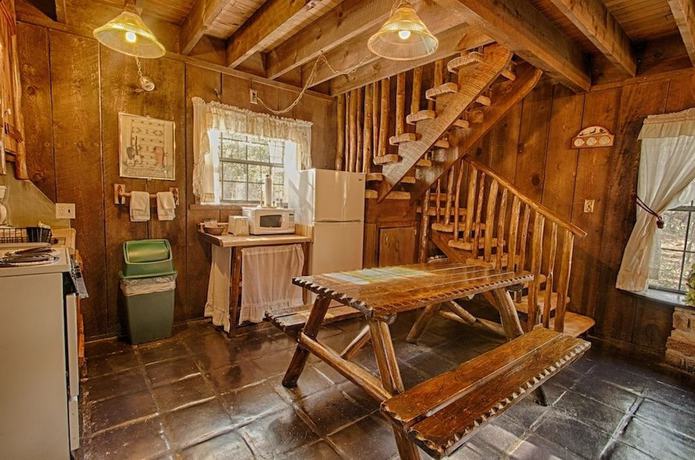 Imagen de la habitación del Hotel Bear Creek Motel And Cabins. Foto 13