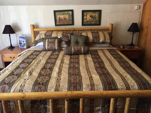 Imagen de la habitación del Hotel Bear Creek Resort. Foto 5