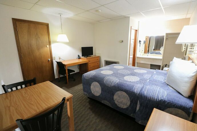 Imagen de la habitación del Hotel Bear Lodge Motel. Foto 19