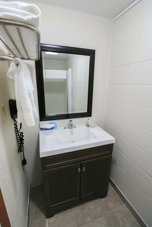 Imagen general del Hotel Bear Lodge Motel. Foto 12