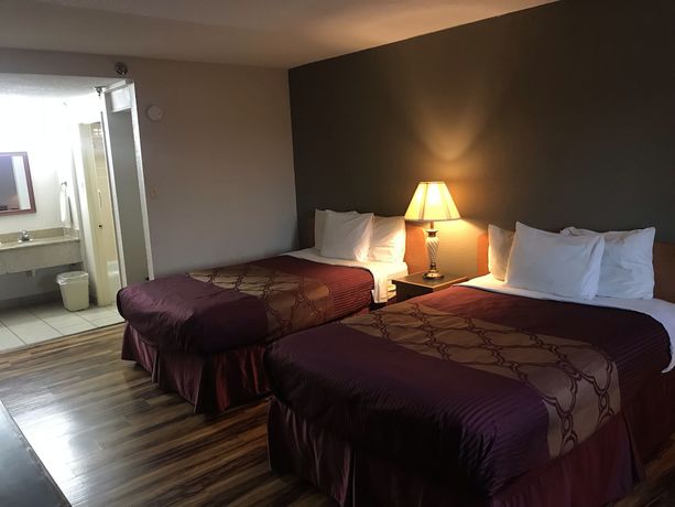 Imagen de la habitación del Hotel Bear Mount Inn And Suites. Foto 6