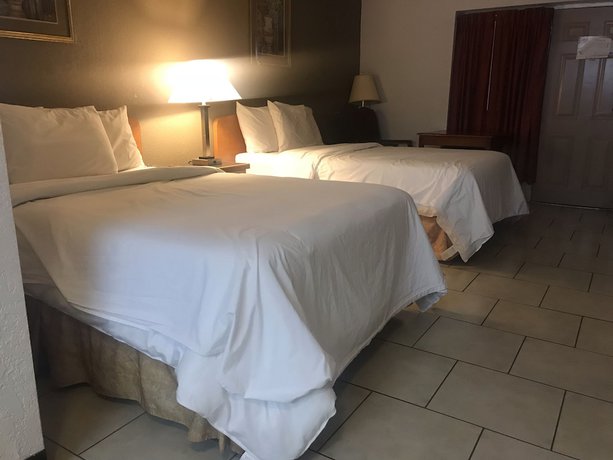 Imagen de la habitación del Hotel Bear Mount Inn And Suites. Foto 7