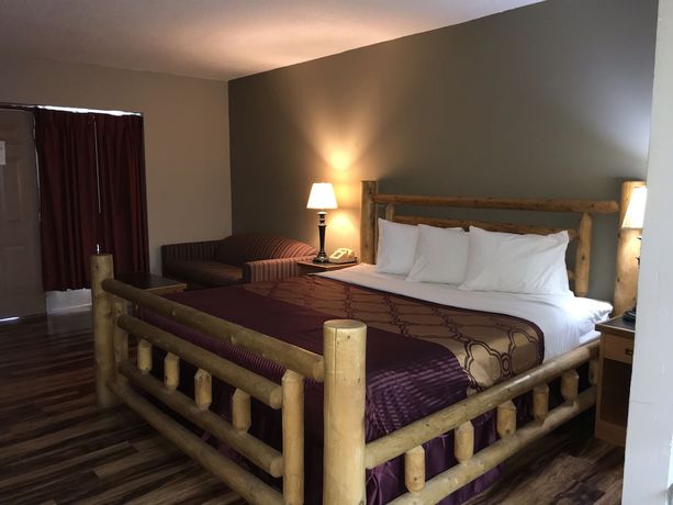 Imagen de la habitación del Hotel Bear Mount Inn And Suites. Foto 19