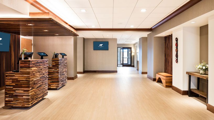 Imagen de los interiores del Hotel Bear Springs. Foto 17