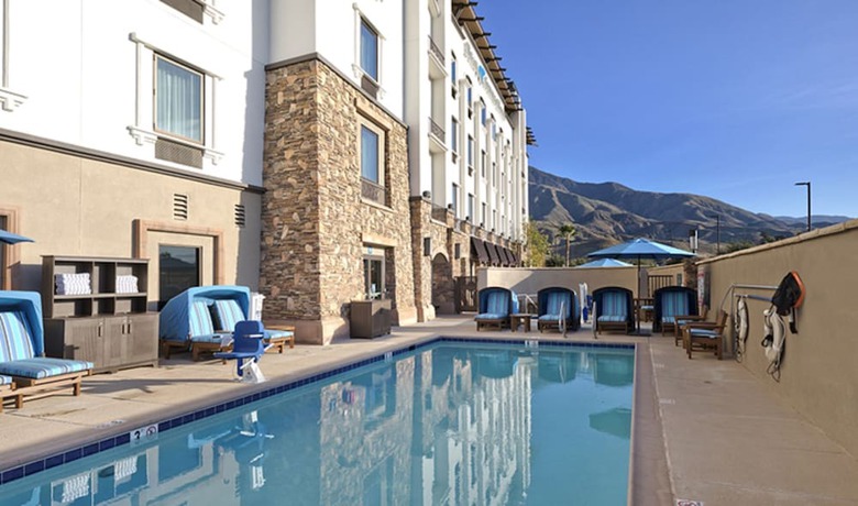 Imagen de la piscina del Hotel Bear Springs. Foto 20