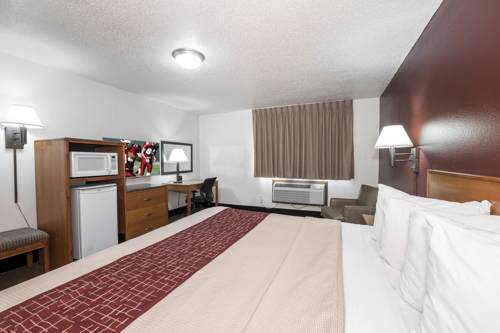 Imagen de la habitación del Hotel Bearcat Inn and Suites. Foto 10