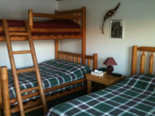 Imagen de la habitación del Hotel Bear's Claw Lodge. Foto 3