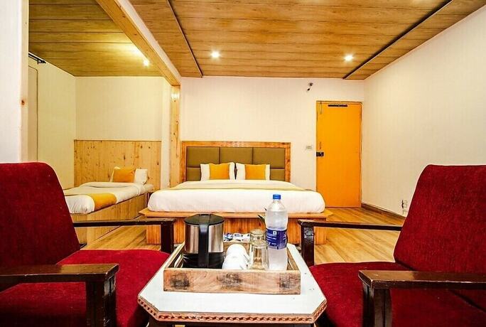 Imagen de la habitación del Hotel Beas Regency. Foto 4