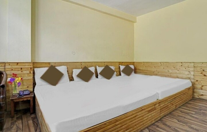 Imagen de la habitación del Hotel Beas Valley. Foto 15