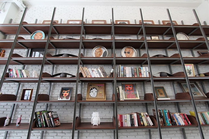Imagen de los interiores del Hotel Beat Bangkok. Foto 12