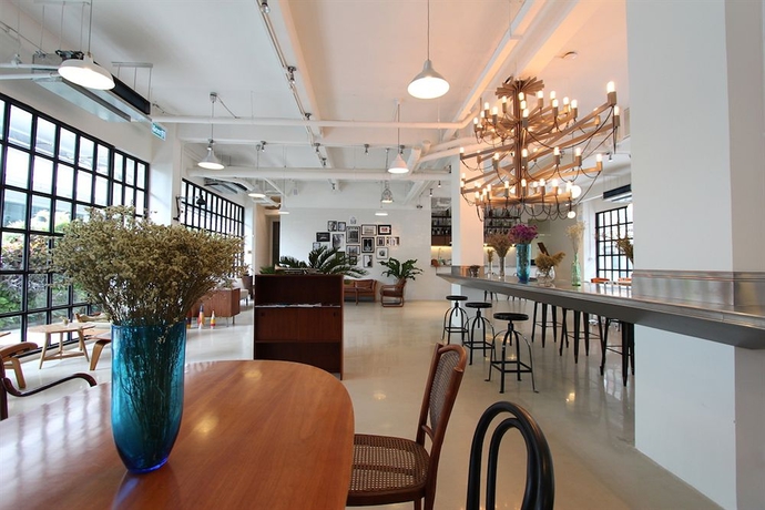 Imagen de los interiores del Hotel Beat Bangkok. Foto 14