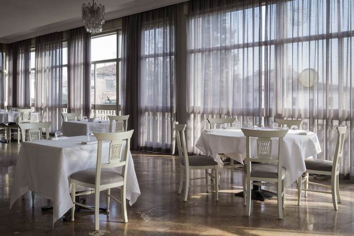 Imagen del bar/restaurante del Hotel Beatrice Este. Foto 4