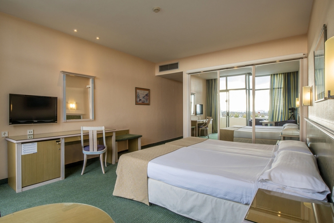 Imagen de la habitación del Hotel Beatriz Costa and Spa. Foto 4